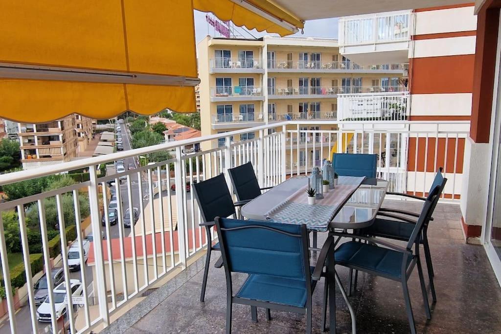 Apartamento Dos Habitaciones, Frente A La Playa, Benicassim Luaran gambar